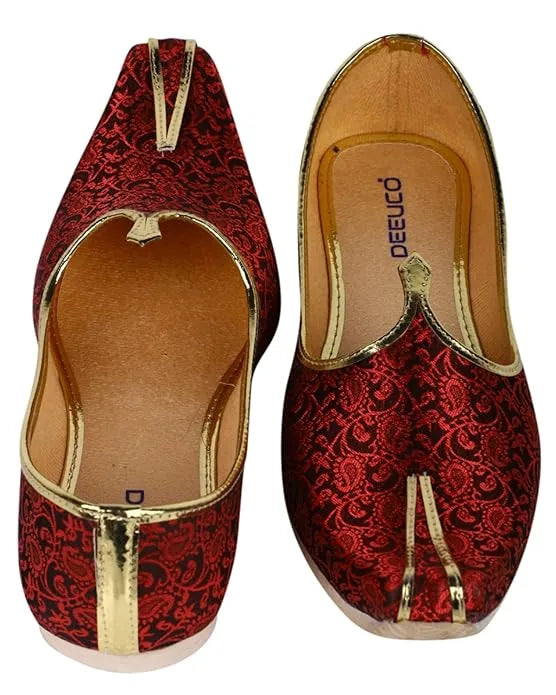 Maroon Mojari